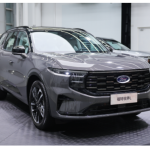 新增百万豪车级半苯胺全粒面豪华真皮座椅，配置全面升级，26款福特锐界L亮相